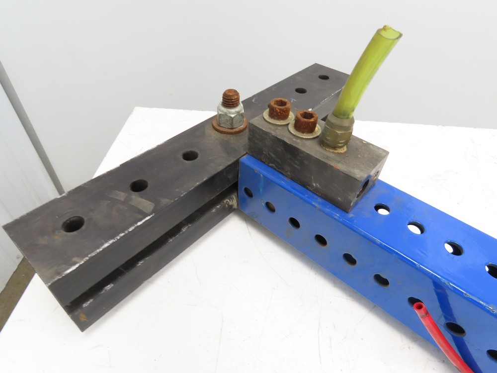 Kramer Pneumatic Tool 24" Stroke Lifter Puller Tool Air Assisted Lifting