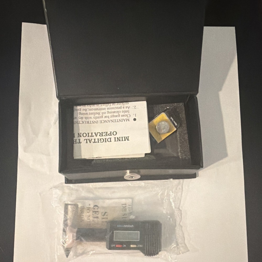 Digital Caliper LCD Display with On/Off Zero Buttons in Case