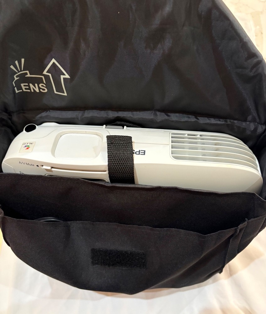 Epson LCD EX31 H309A Multimedia Projector | Used