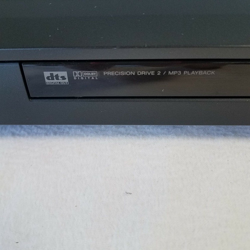 Sony DVD/CD/Video CD Compact Disk Digital Video Player MP3 Playback Precision Dr