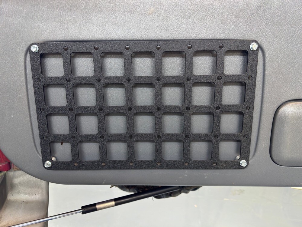 UNIVERSAL 7X4 MOLLE PANEL 97-01 CR-V REAR DOOR