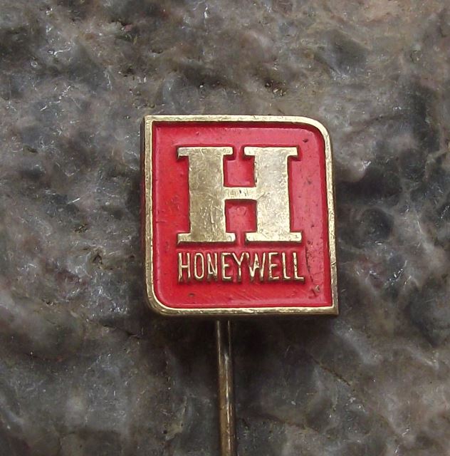 Honeywell Vintage Computer Mainframe Consumer Electronics Technology Pin Badge