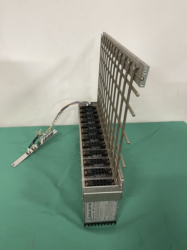 EG&G EGG Ortec 4002A NIM Power Supply