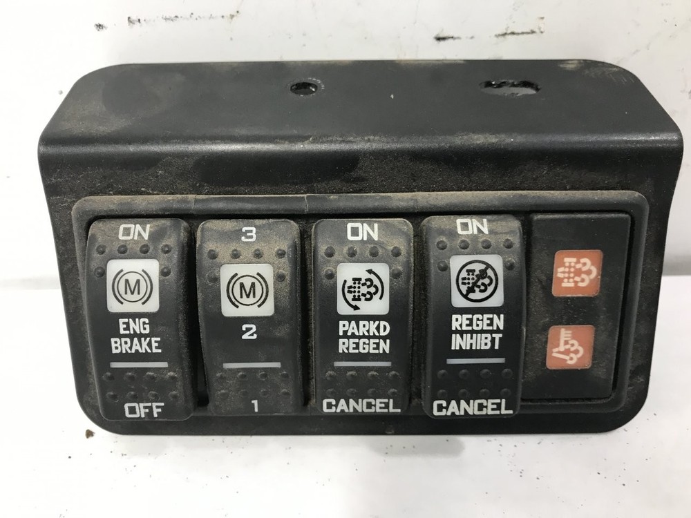 International RE3000 SWITCH Dash Panel - Used