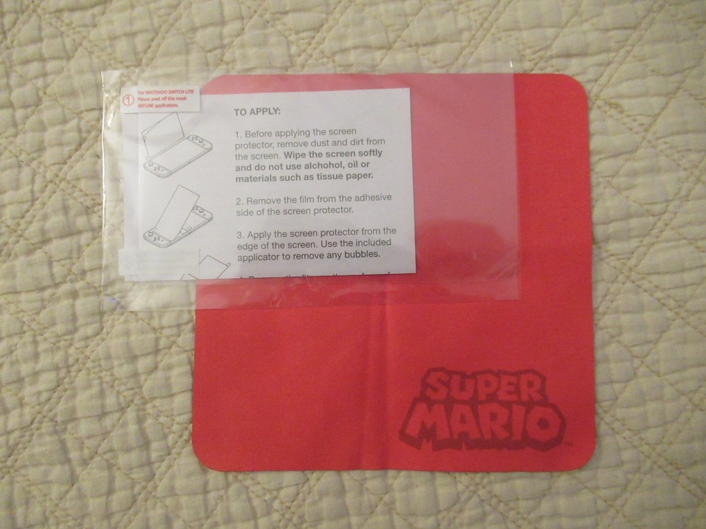 Nintendo Switch Lite Cleaning Cloth & Screen Protector