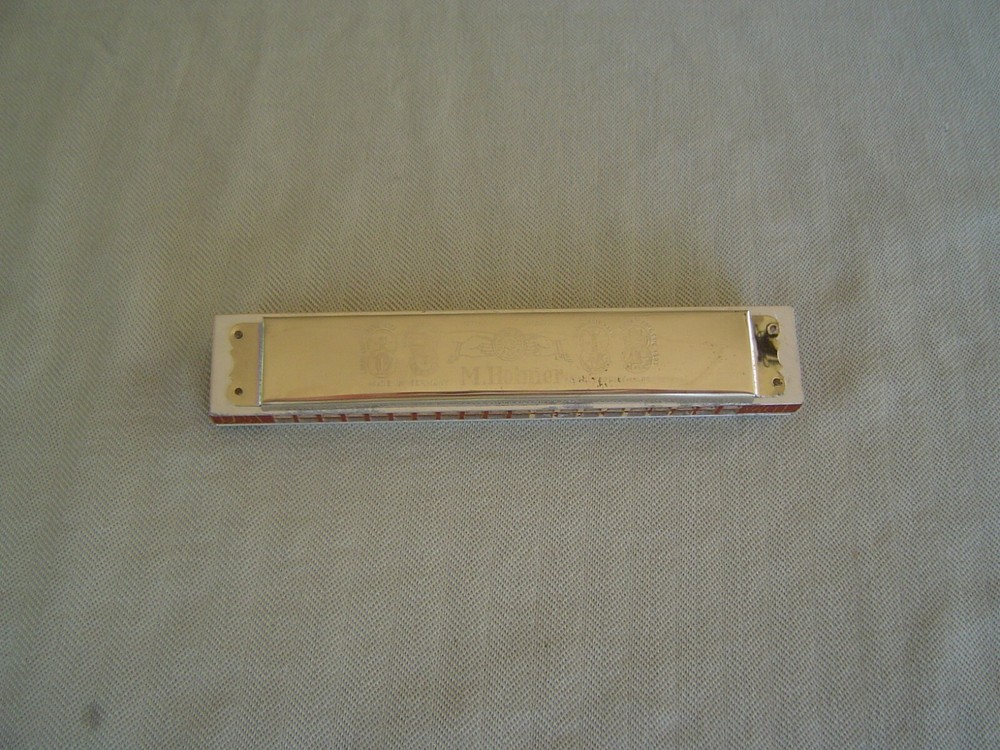"TANGO" "C" SINGLE SIDED TREMELO HARMONICA BY M. HOHNER & NICE STORAGE BOX