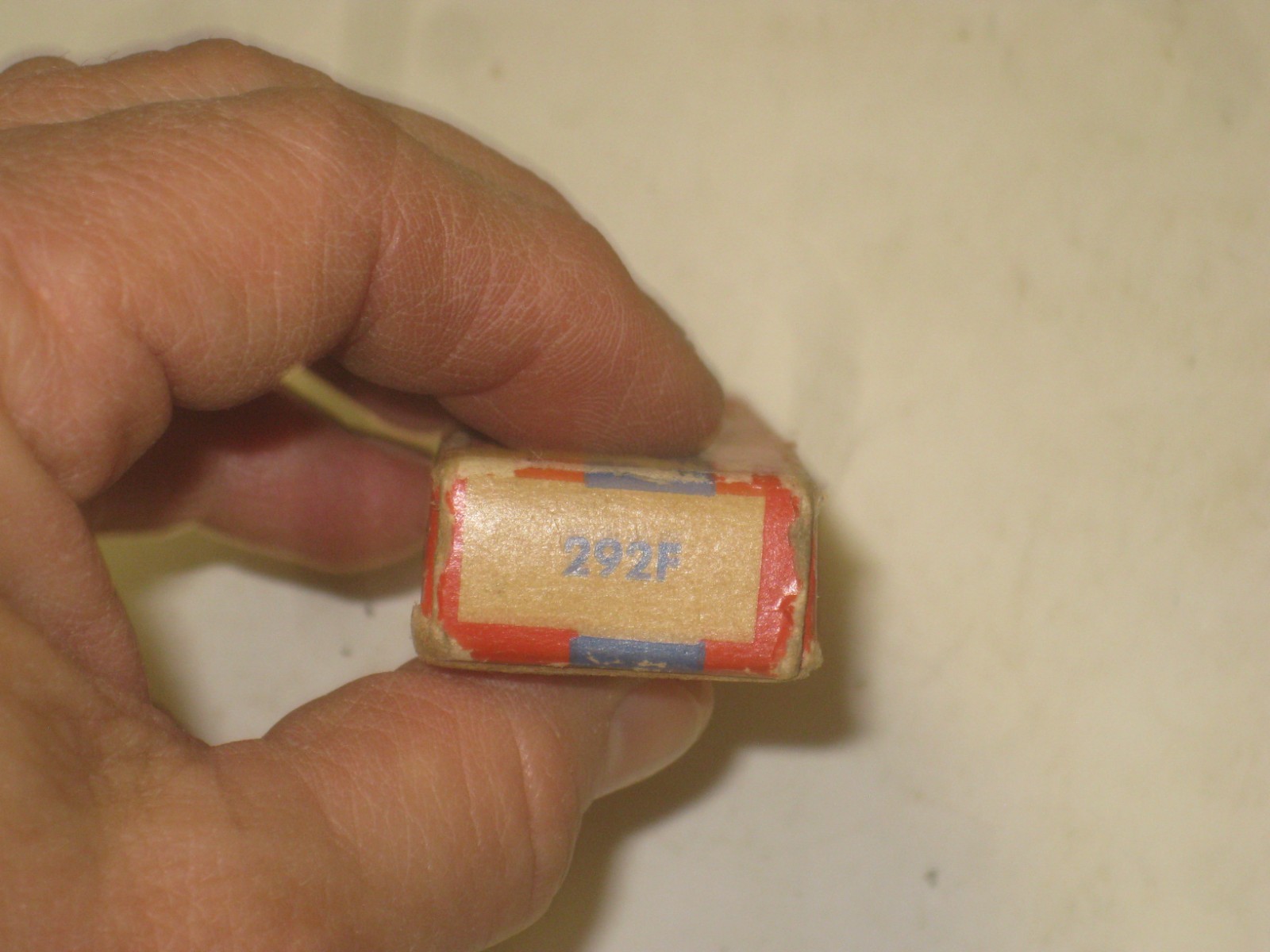 Set Of 3 Vintage Carborundum Sharpening Stone In Original Box