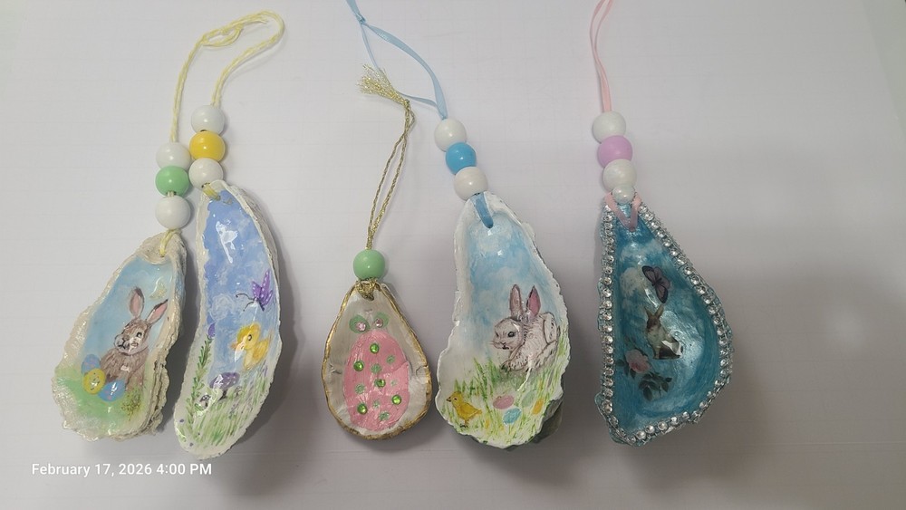Spring Decor (5) Oyster Shells Hand Painted great for your Spring Decorating