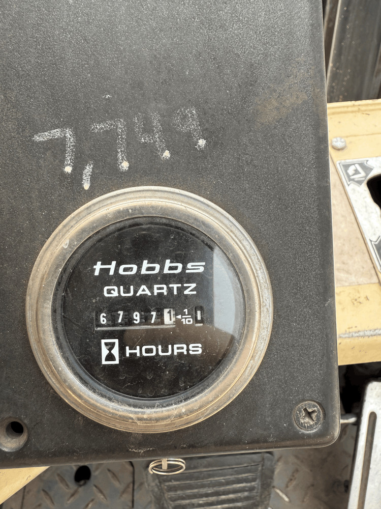 NISSAN 80 FORKLIFT