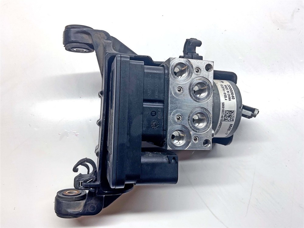 2022 Aprilia RS660 ABS Pump Modulator - 2D000540