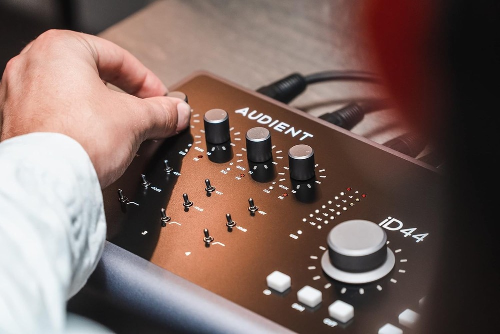 Audient iD44 20-In 24-Out Audio Interface