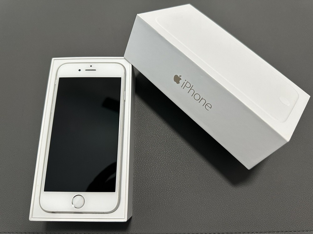 Apple iPhones Collection (12 Items)