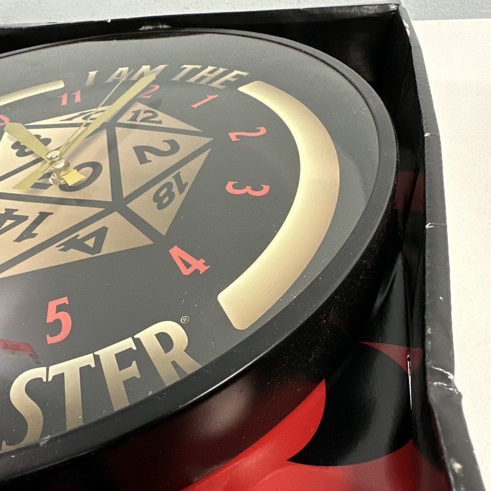 Dungeons & Dragons Dungeon Master Clock NEW Box distressed/light scratches frame