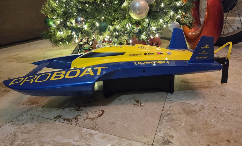 Pro Boat Hydroplane