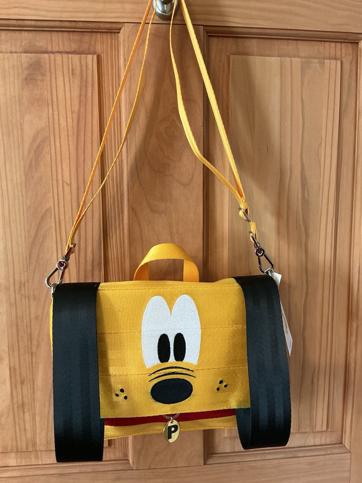 Harvey's Seatbelt Disney Pluto Foldover Crossbody NEW