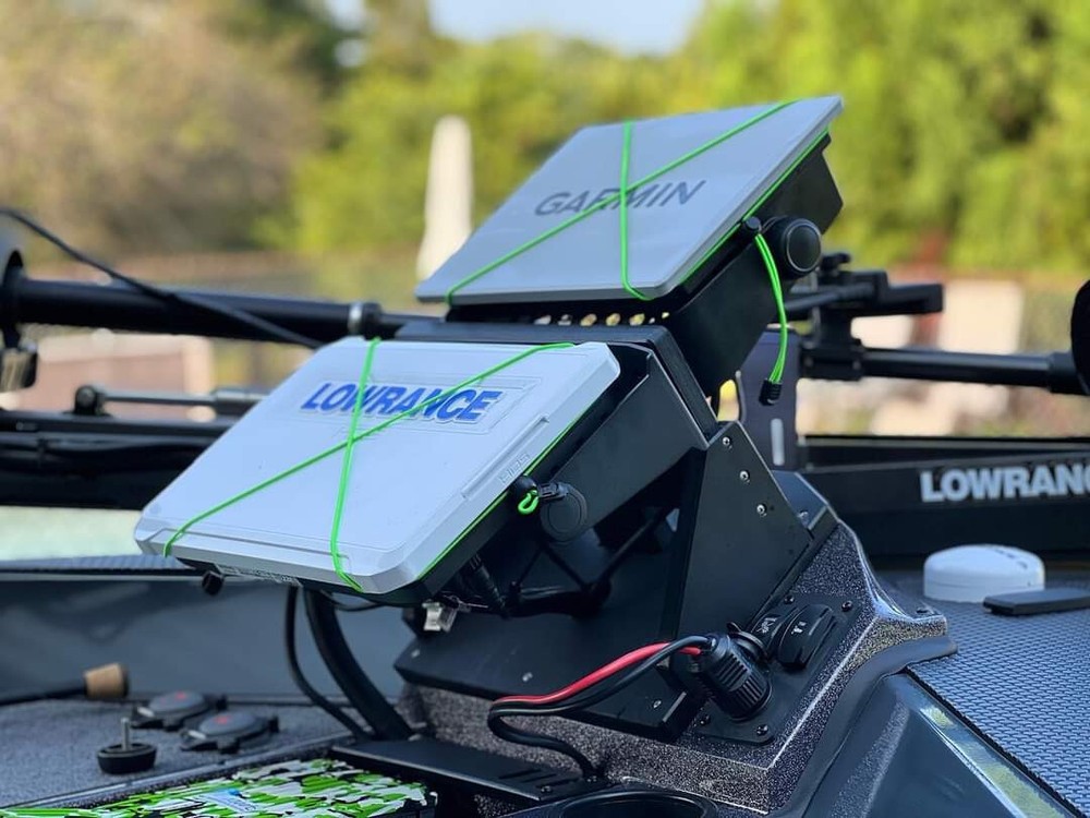 GF Outdoors Adjustable Twist Lock Graph Wrap