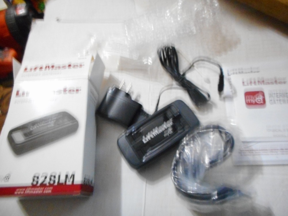 LIFTMASTER INTERNET  GATEWAY 828LM