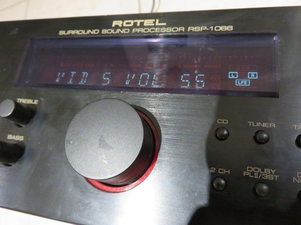 ROTEL RSP-1066 SURROUND SOUND PREAMPLIFIER & PROCESSOR No Remote