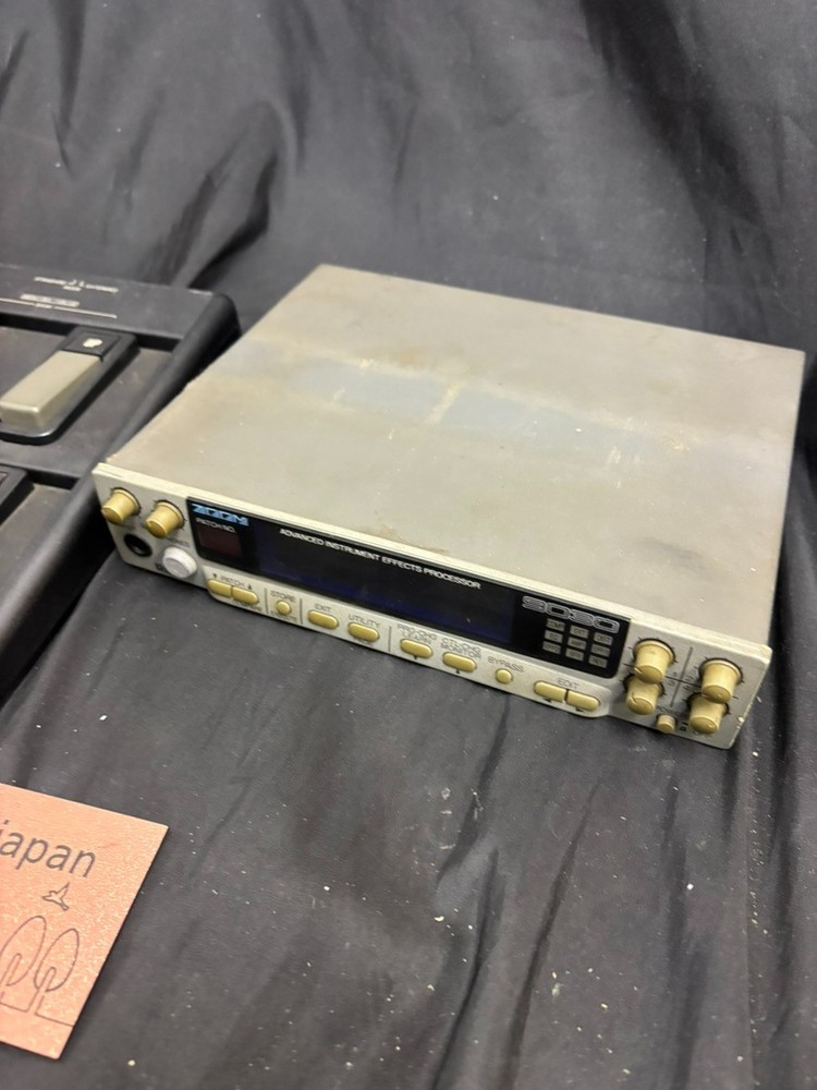 Zoom 9030 Advanced Multi Effects Processor with 8050 Foot Controller Tested