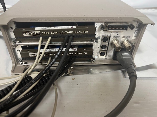 KEITHLEY 7001 DATA ACQUISITION SWITCH SYSTEM WITH 2 7059 LOW VOLTAGE SCANNERS