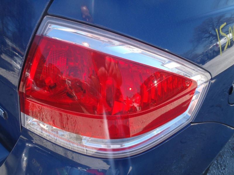 Engine Control Module ECM 8S4A-12A650-ARC Fits 2008-2011 Ford Focus 48441