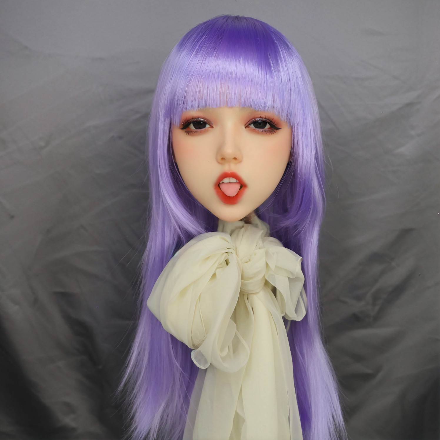 Limited edition female head, TPE material,Mannequin Head,1:1 replica of a female
