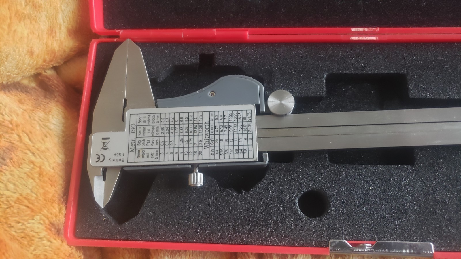 SPI 6 INCH DIGITAL CALIPERS 14-792-6