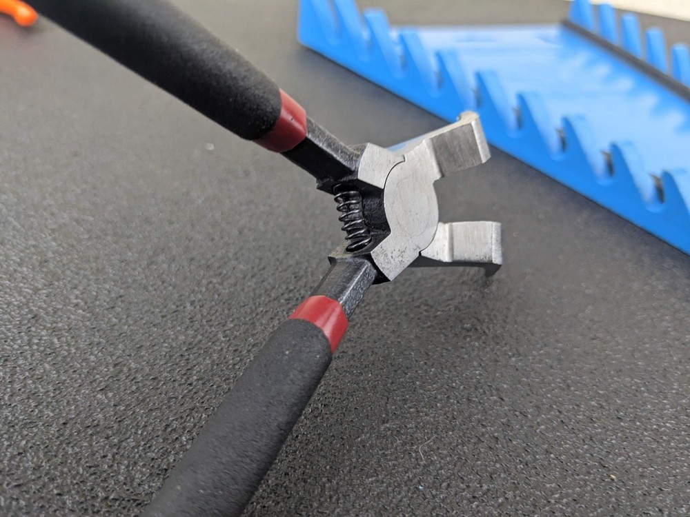 #bn888 Matco tools PCP920 Panel Clip Pliers