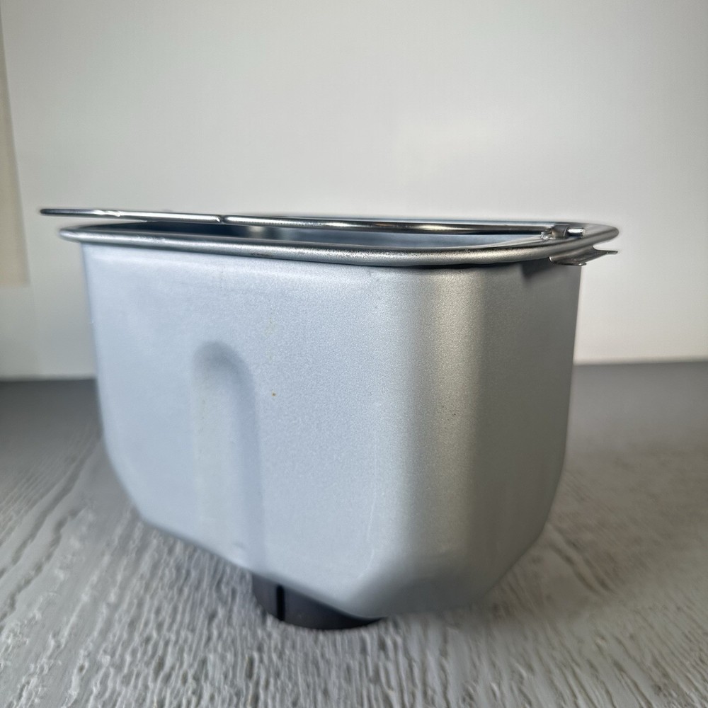 Replacement Pan For Breadman Model TR900S Bread Maker WITH PADDLE