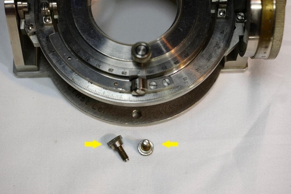 microscope antique Microscope Accessory No. 14 "Leitz Universal Stage UT4" USED