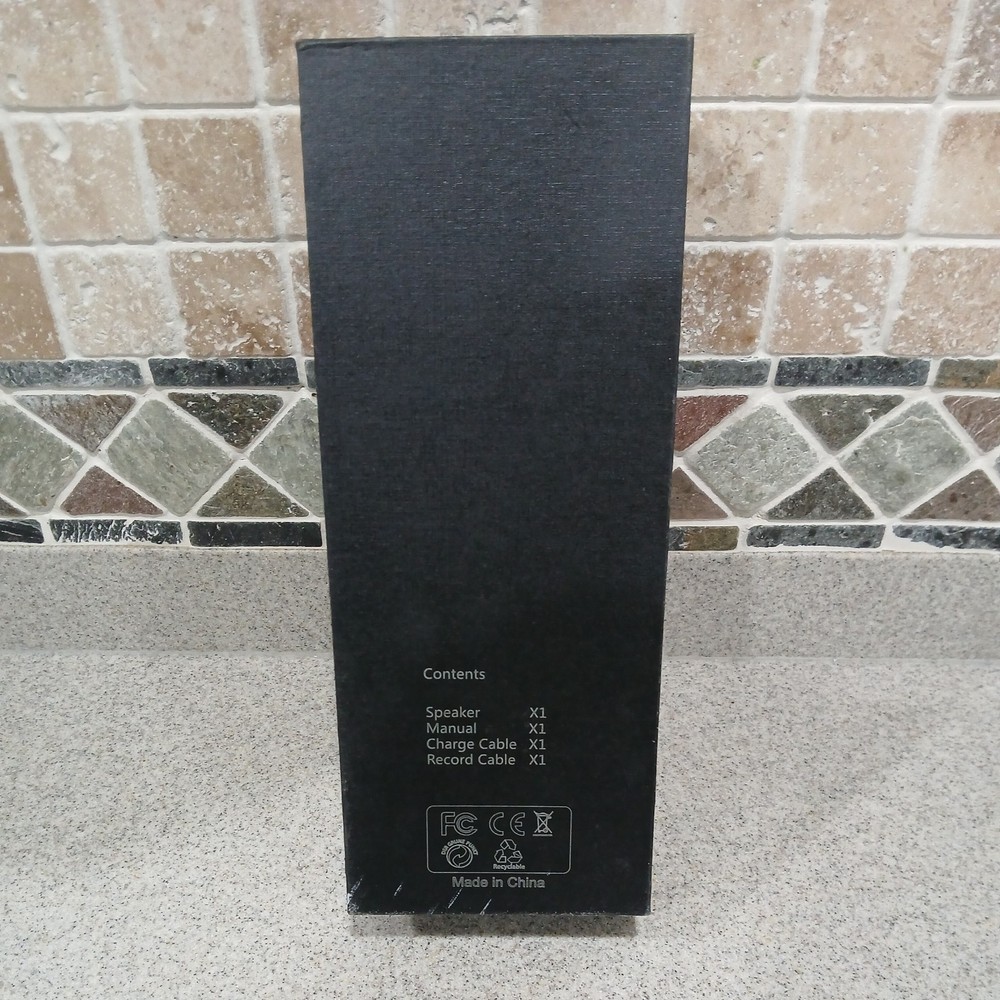 Wireless Microphone Bluetooth Karaoke Apple Samsung Q911 Speaker Singing CIB!