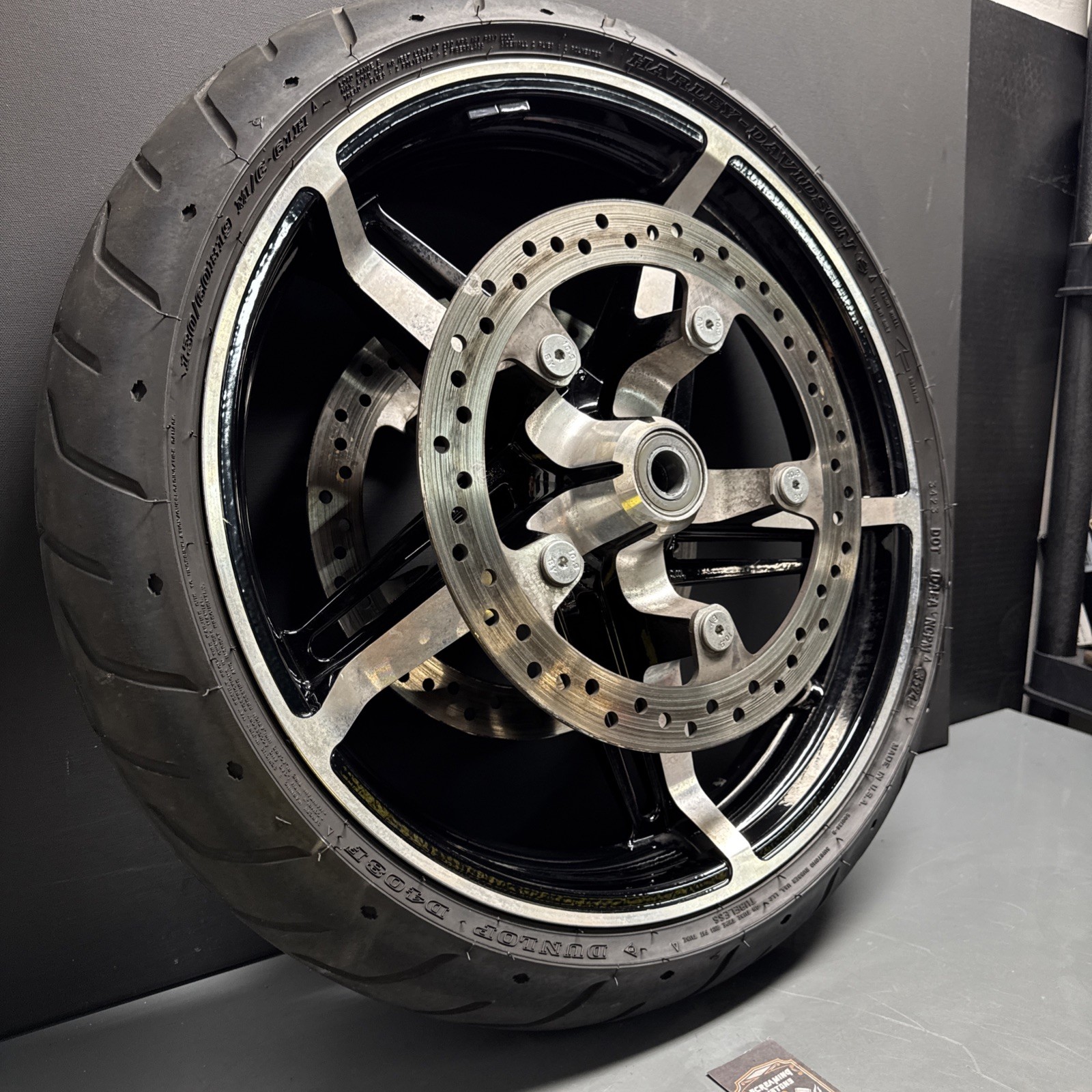 HARLEY TOURING HELIX 19x3.5 FRONT WHEEL ROTORS TIRE 43300926 41500158A 43100045