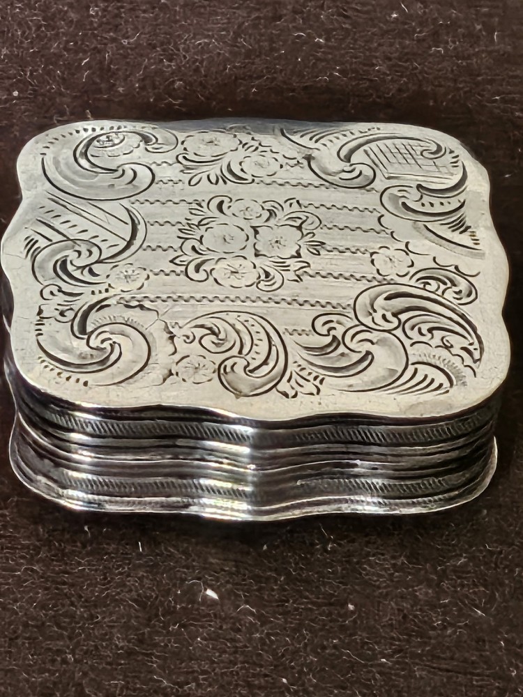 Beautiful Antique Solid 90 Silver Dutch Snuff Box Hallmarked 90 Minerva Head