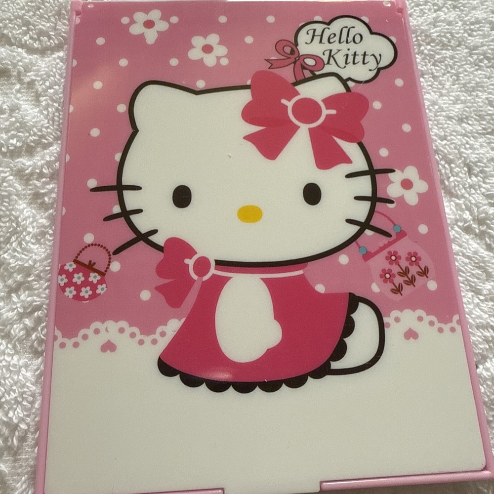 Hello Kitty Compact Mirror 6 in x 5 in (Hello Kitty)