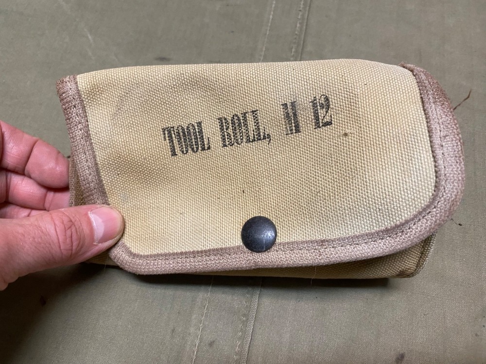 ORIGINAL WWII US ARMY M12 BROWNING BAR TOOL CARRY POUCH W/ SOME CONTENTS