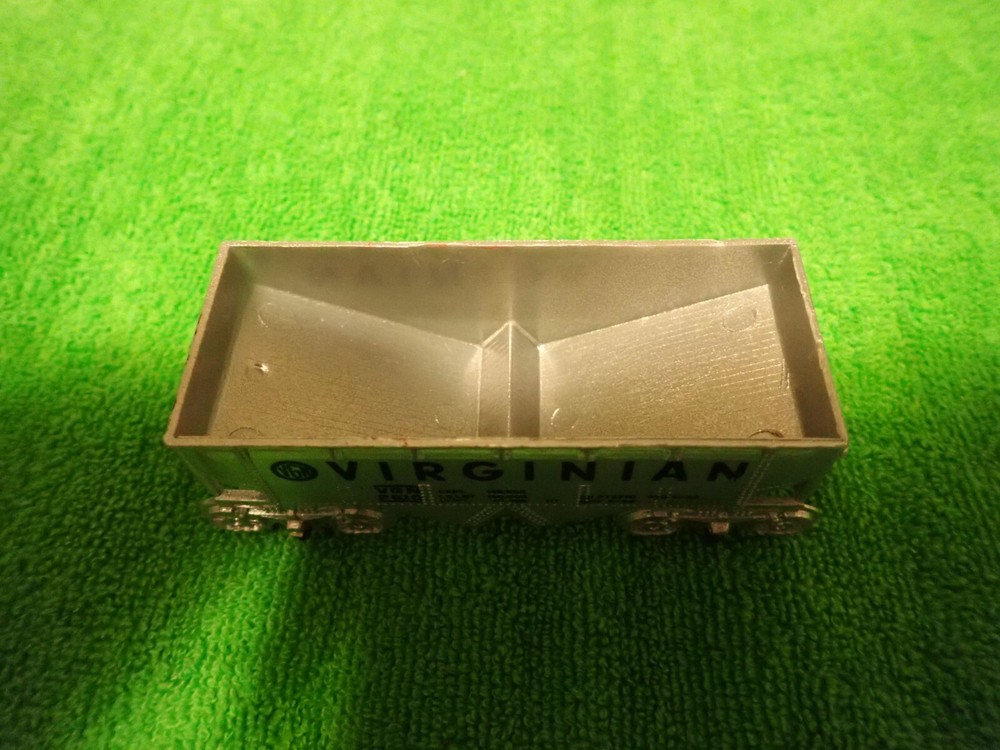 Virginian rail car silver, please READ