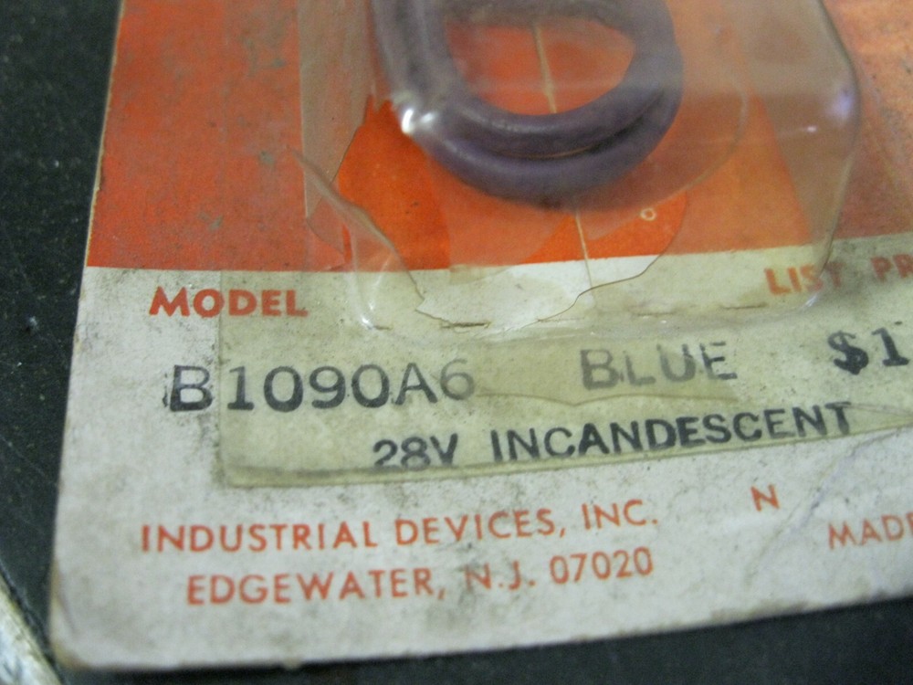 IDI B1090A6 Pilot Light Blue 28V Incandescent