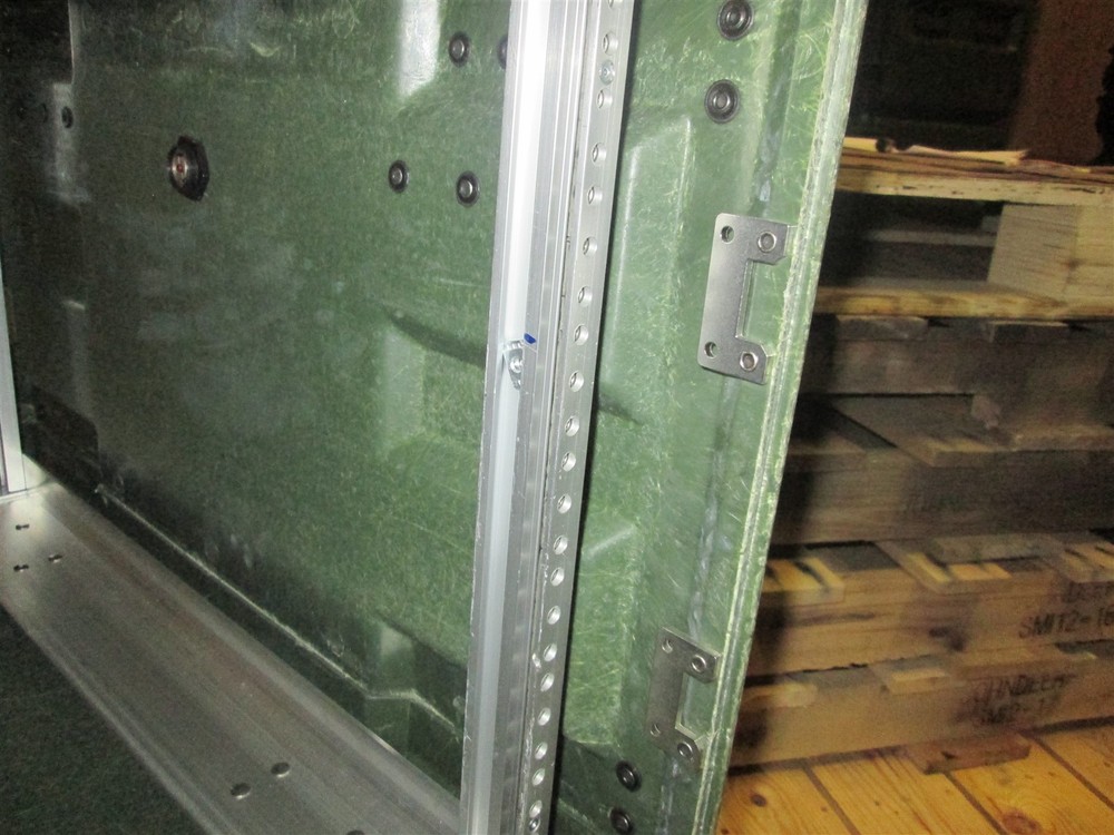 Rackmount 09U x24 Slide Out General Dynamics Composite Shock Mount Rack Case C