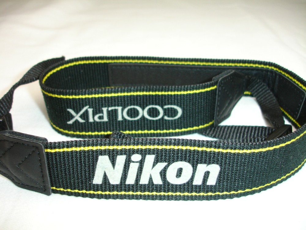NIKON COOLPIX CAMERA NECK STRAP  (ends are 11mm wide) #2545