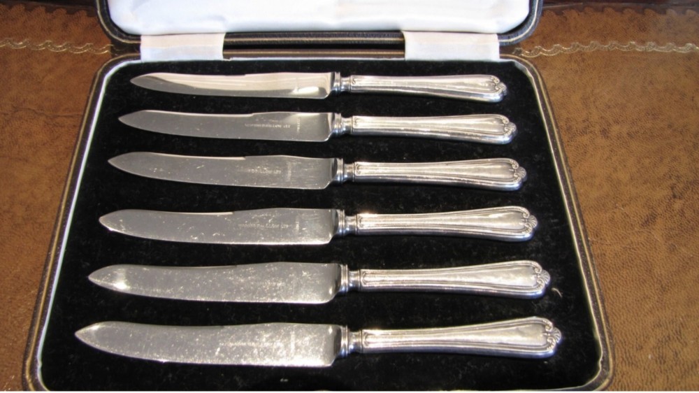 1933 Waring & Gillow Cased 6 Solid Silver Knives 126.9g