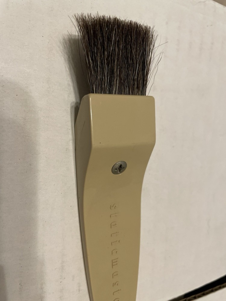 Vintage Staticmaster Brush Model 1C200 1973