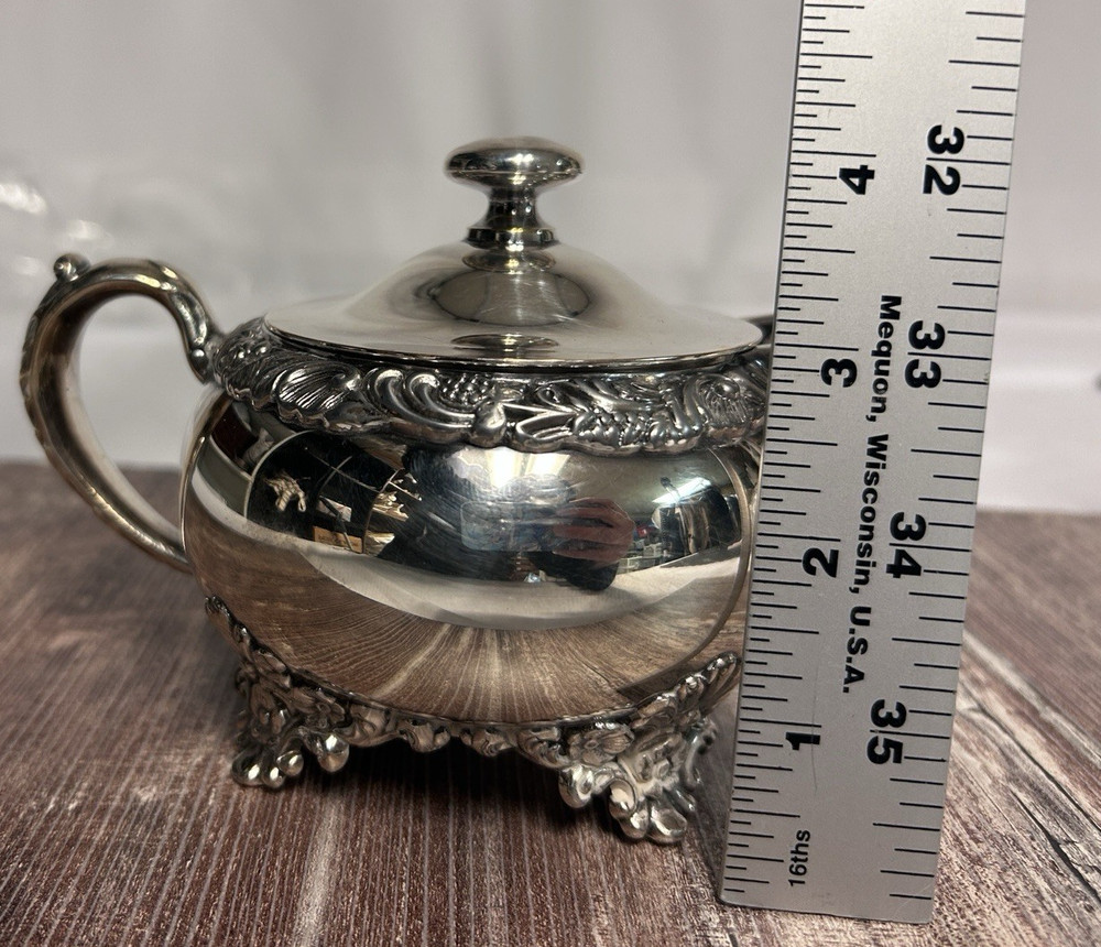 VTG Wilcox New Beverly Manor Silver Plate Creamer & Lid #1304 Polished Intricate