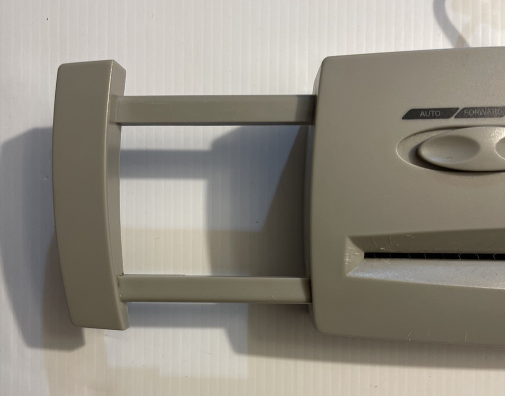 SUNSCOPE Paper Shredder - Strip Cut Gray.