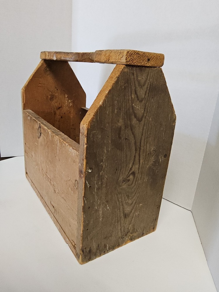 Primitive solid Wooden Carpenter Tool Caddy Tote w/Handle strong condition!