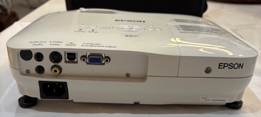 Epson LCD EX31 H309A Multimedia Projector | Used