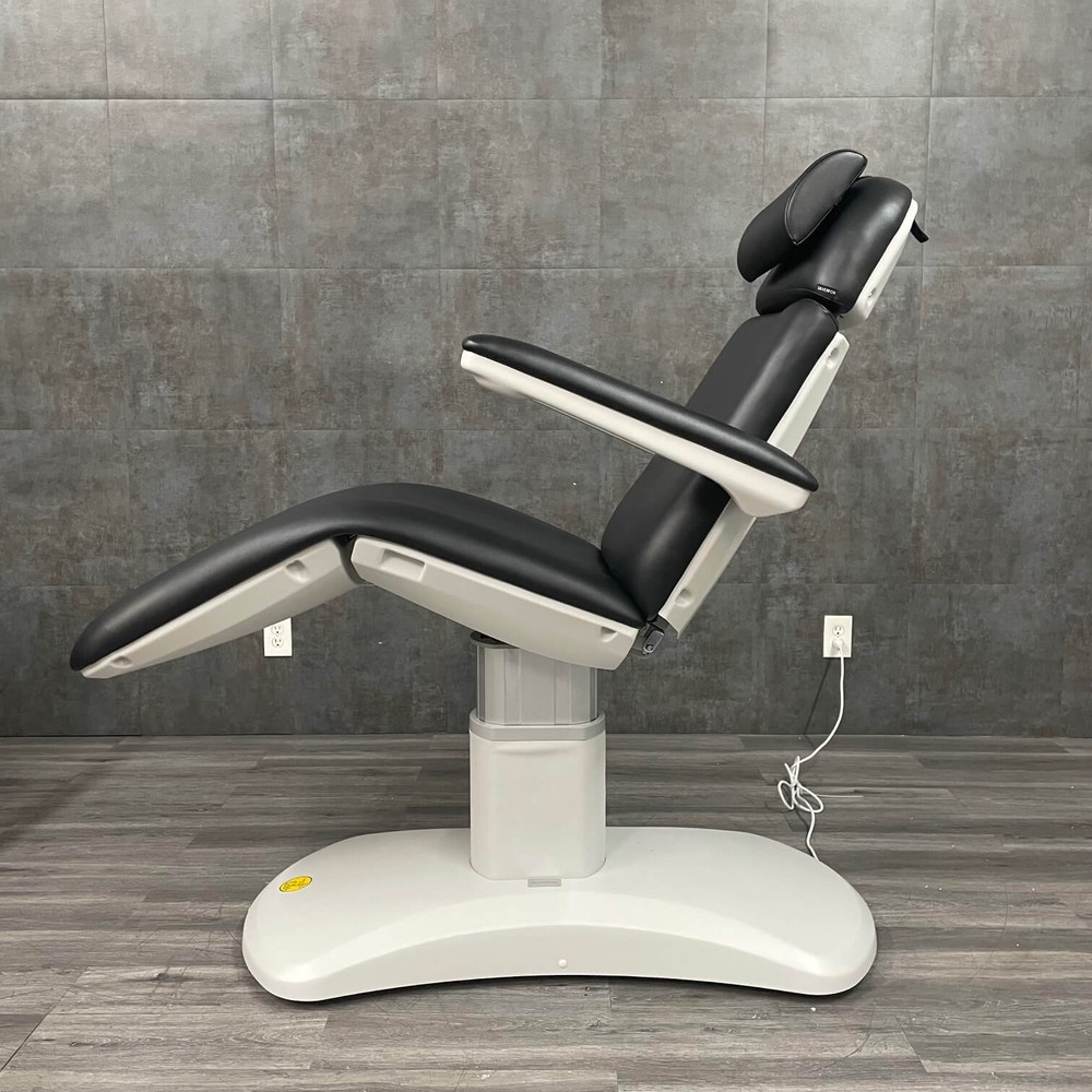 Silver Fox 2270FB Aesthetic Chair