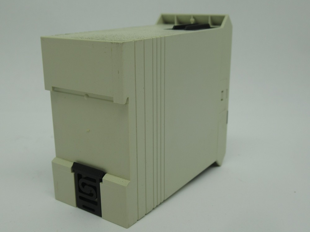Carlo Gavazzi EUAC400 Controller 3PH 400VAC Sequence NEW
