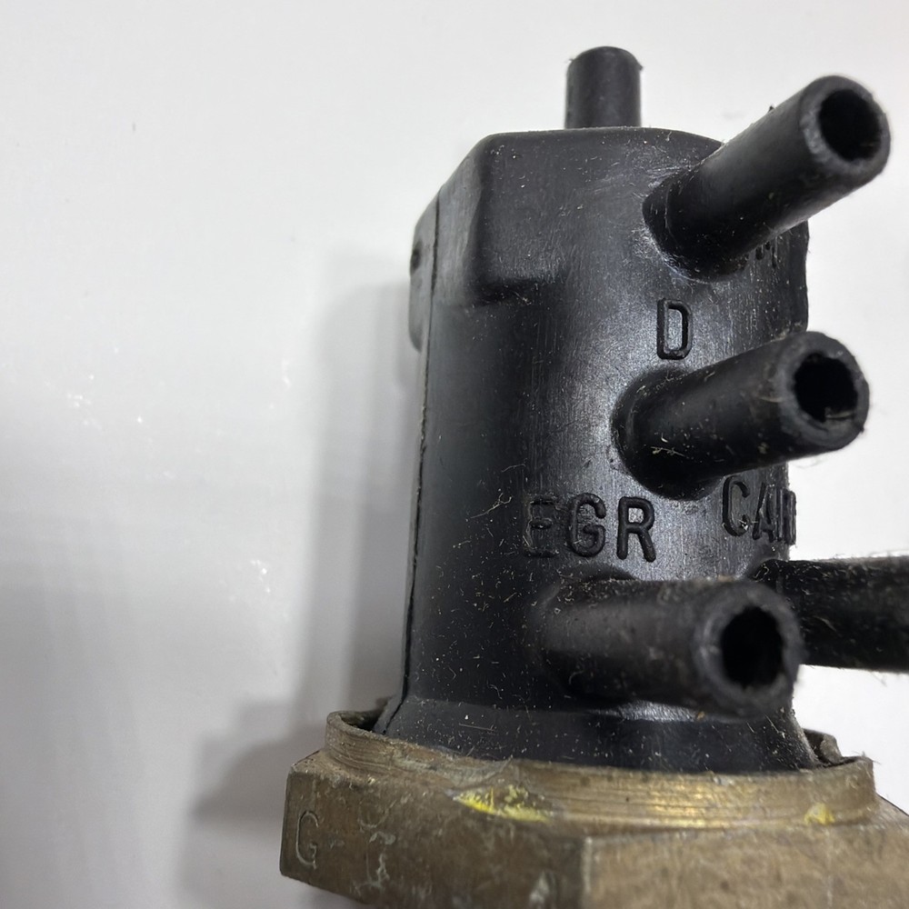 Borg Warner EC912 - Vacuum Switch