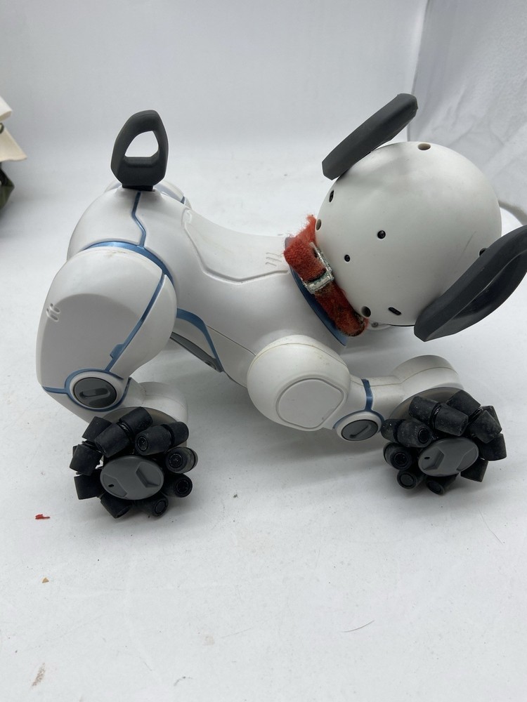 WowWee CHiP Robot Toy Dog - Model 0805 - Untested