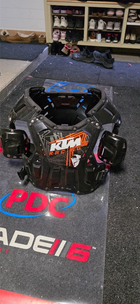 KTM CHEST PROTECTOR ADULT SIZE